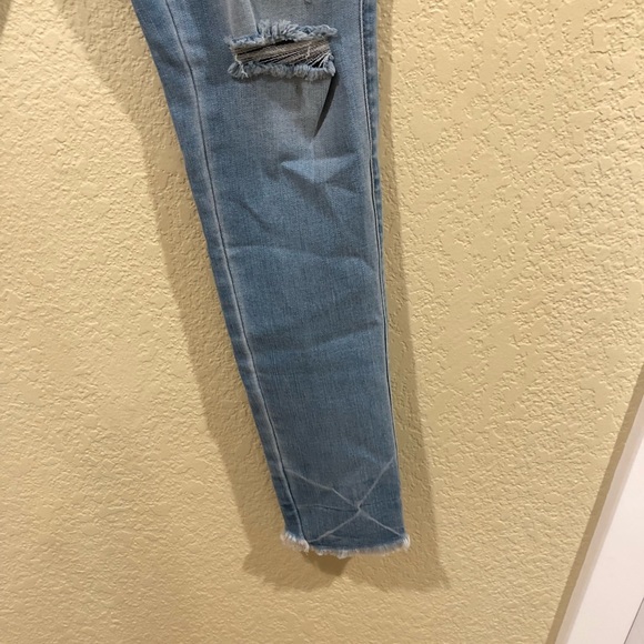 Stretchy high waisted distressed ankle denim jeans - Picture 3 of 3